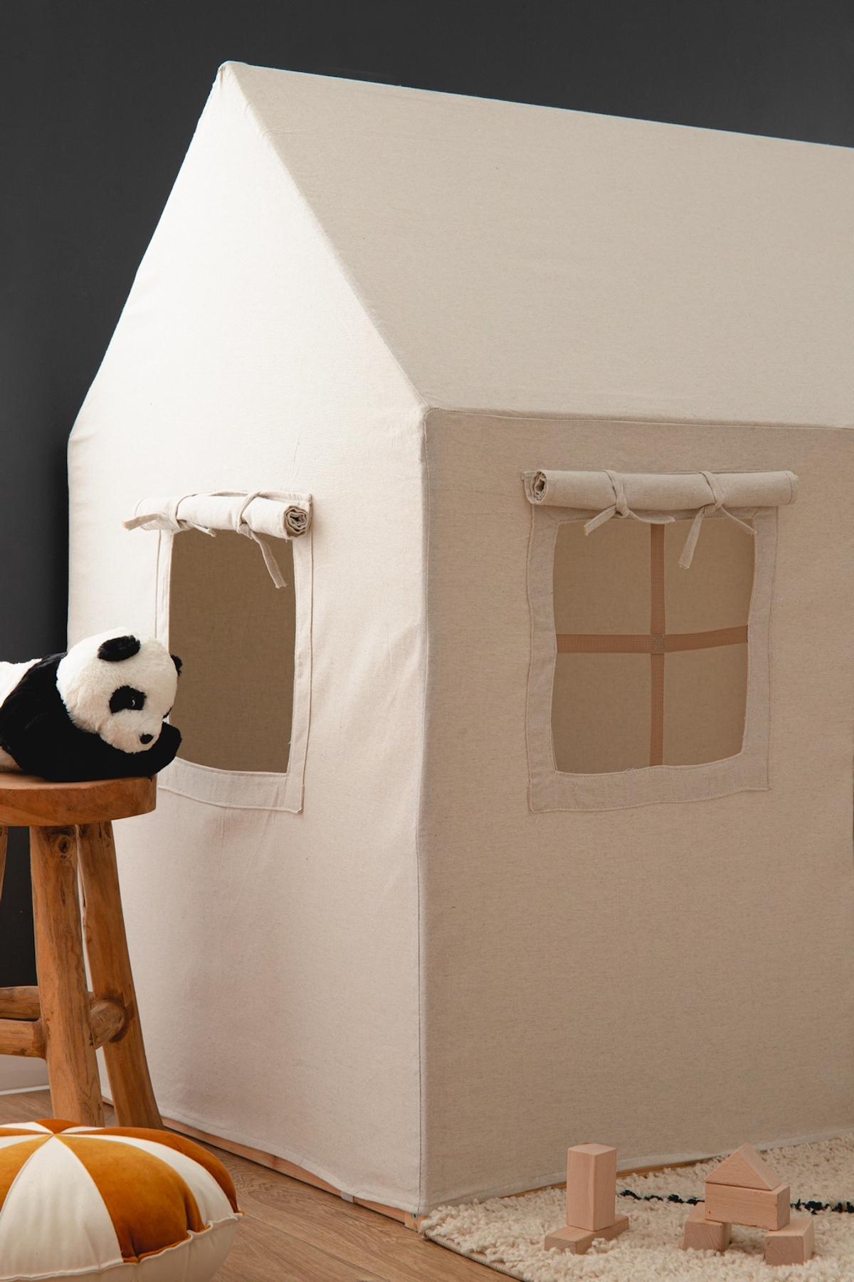 Namiot dla dzieci w kształcie domku - domek do zabawy